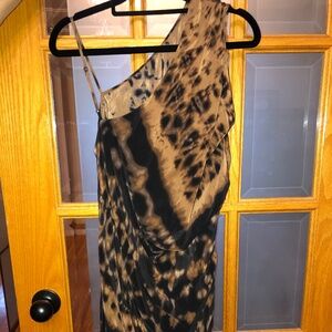 𝅺100% Silk BCBGMaxAzria One Shoulder dress